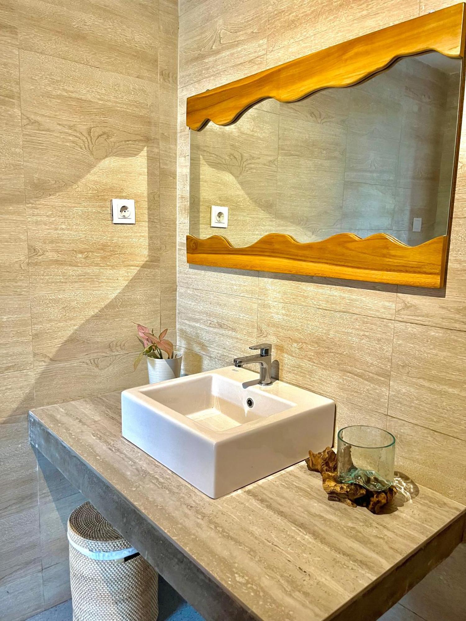 Ila Gaia Bali Hotel Canggu  Luaran gambar